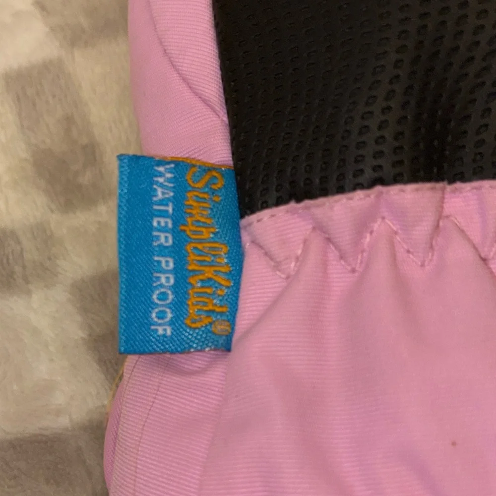 Size XS pink insulated snow mittens nwot